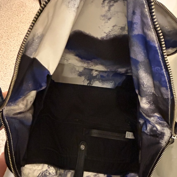 Lululemon The Downright Ugly Bag Black | Weekender Duffel Yoga Tote - Picture 4 of 11